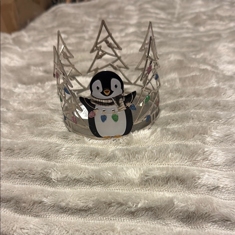 Bath & Body Works Silver and Black Holiday Decor Crown
